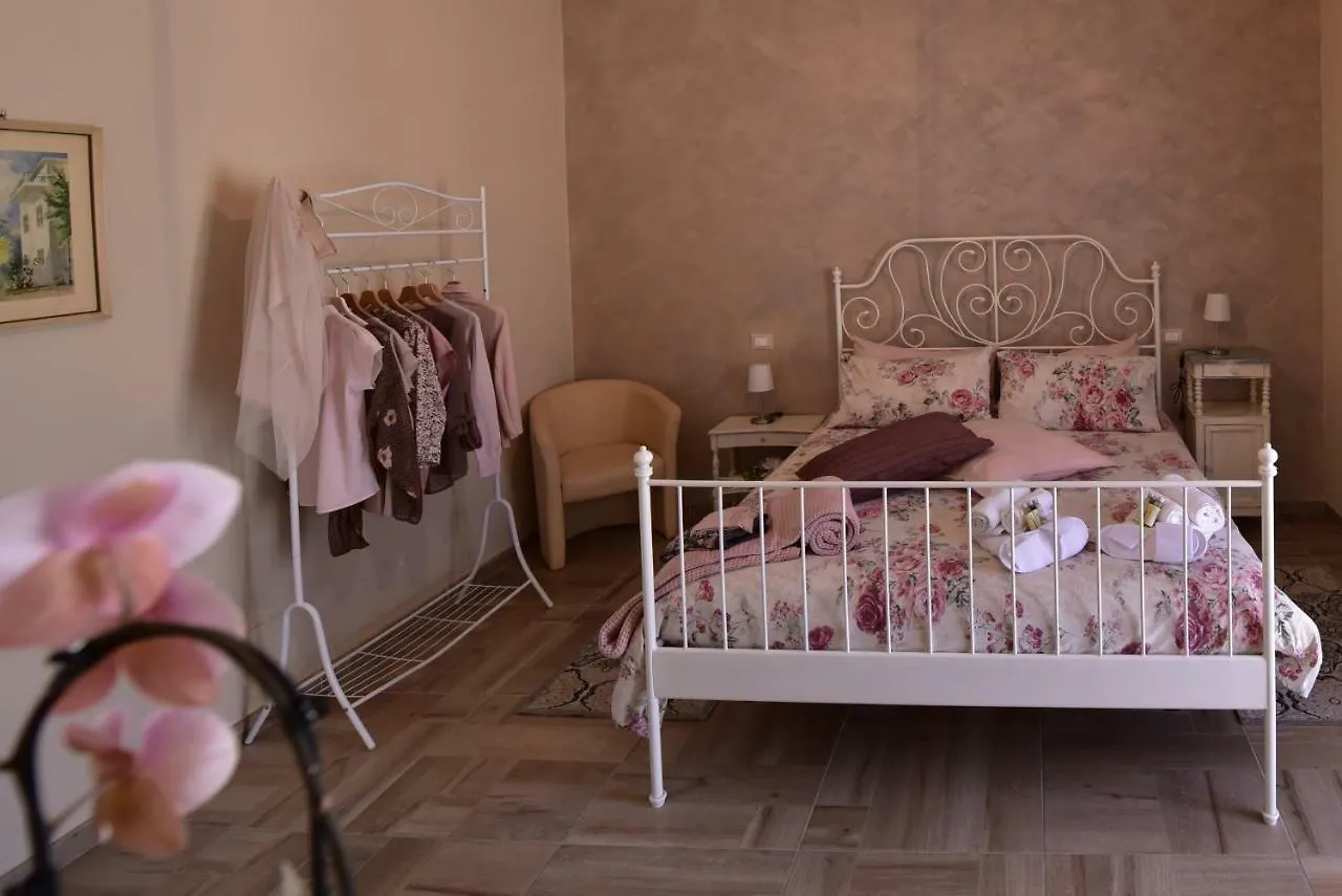 Couette-café Bed and Breakfast Casa Nina à Toirano