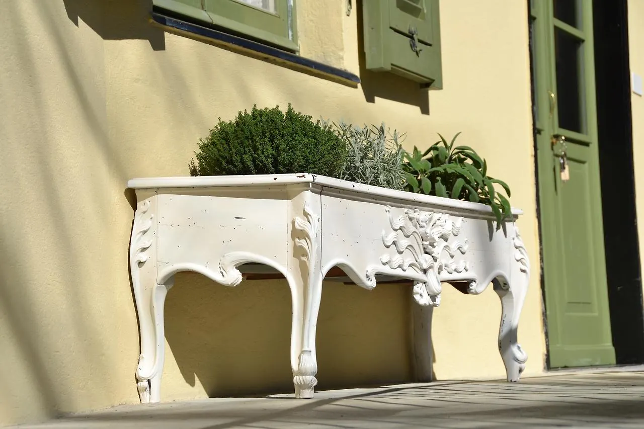 Casa Nina Bed & Breakfast Toirano 0*,  Italy
